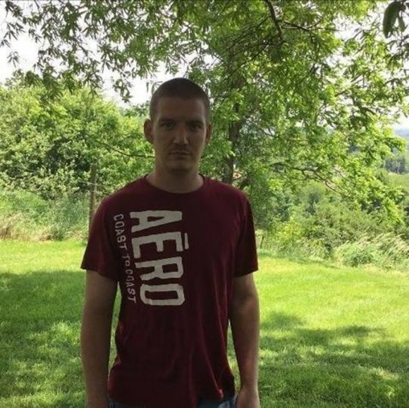 Meet your Posher, Brad - Picture 1 of 1